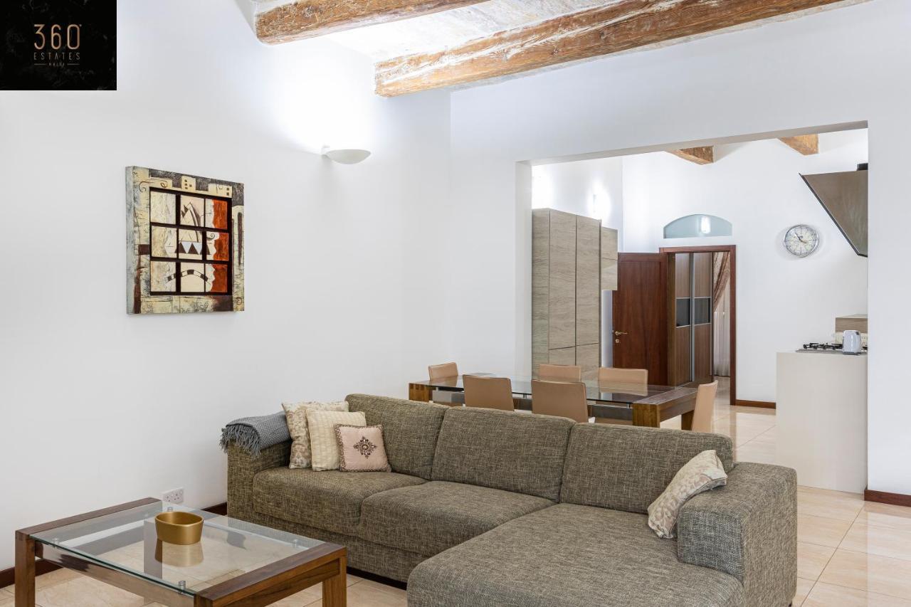 Seafront - Top Location, Top Floor With Wifi & Ac By 360 Estates Valletta Eksteriør billede