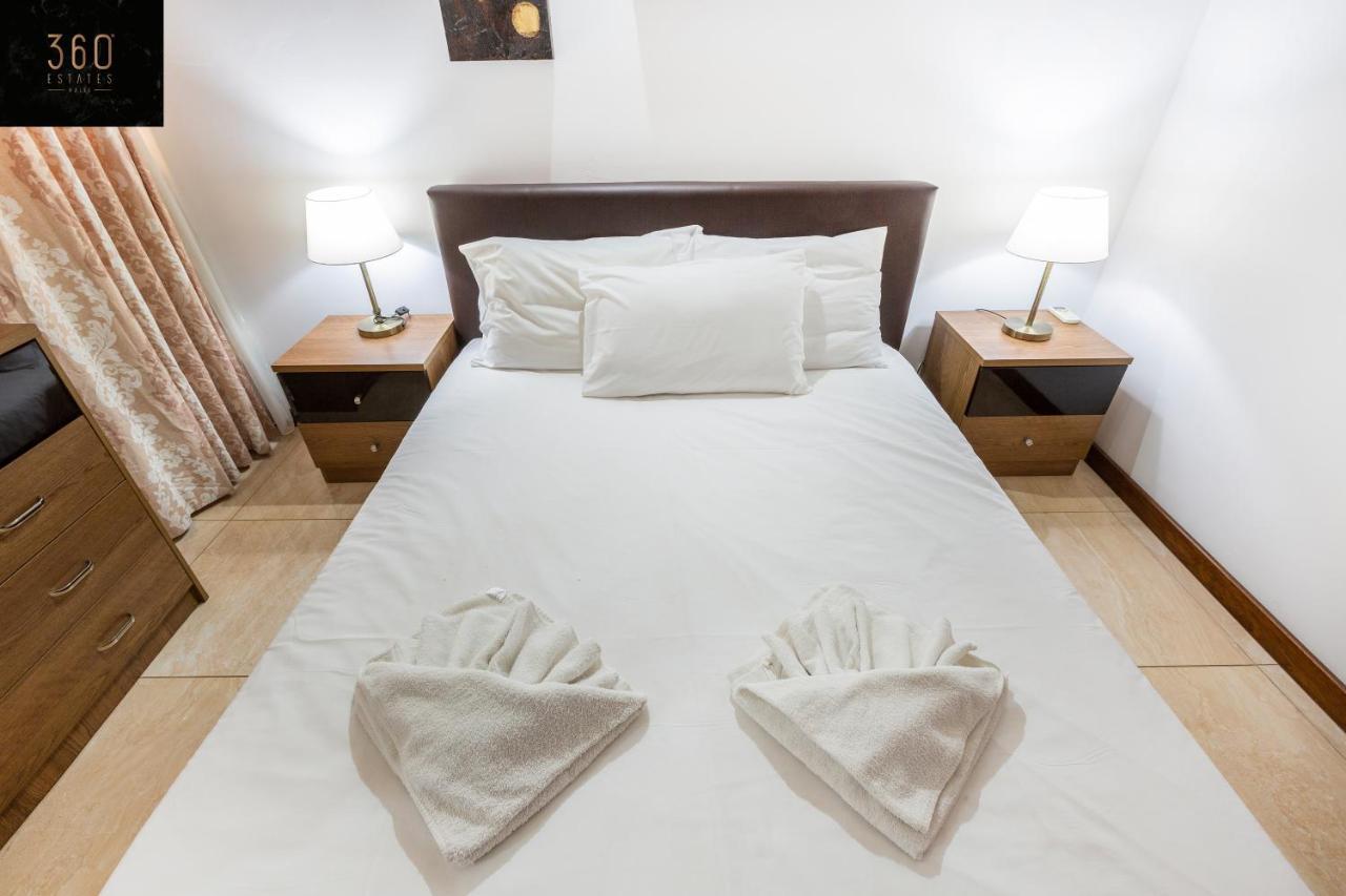 Seafront - Top Location, Top Floor With Wifi & Ac By 360 Estates Valletta Eksteriør billede